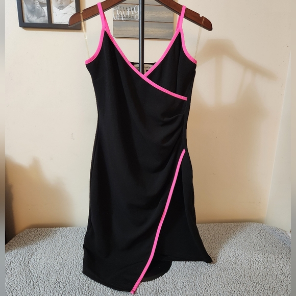 Almost Famous Dresses & Skirts - Almost Famous Black and Pink Midi Dress